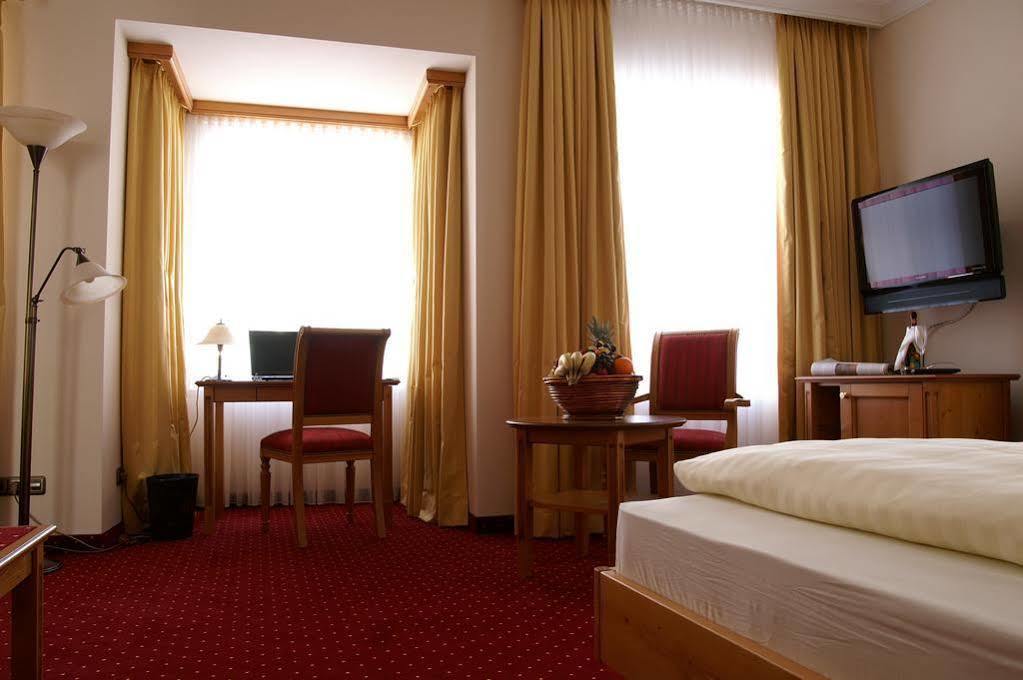 Hotel & Gaststaette Zum Erdinger Weissbraeu München Exteriör bild